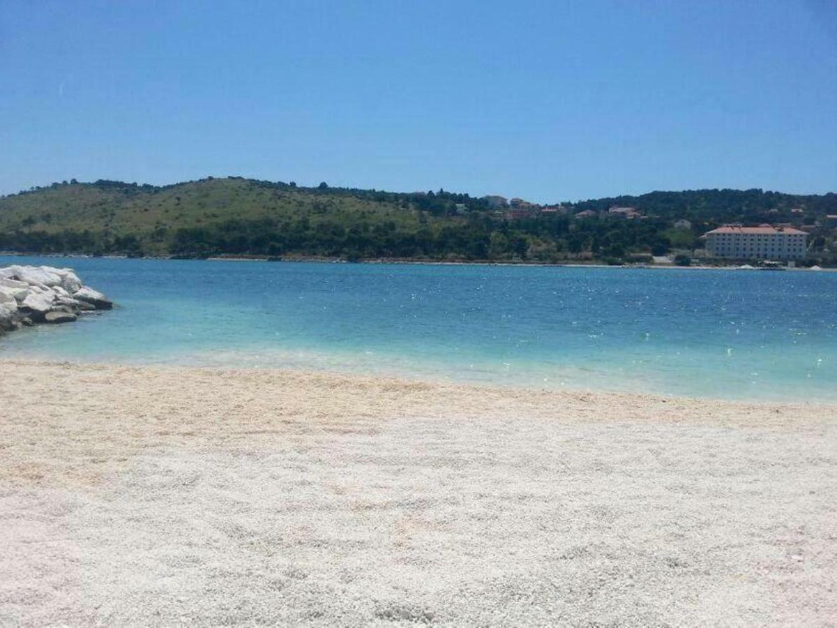 Apartments Ela Trogir Exterior photo